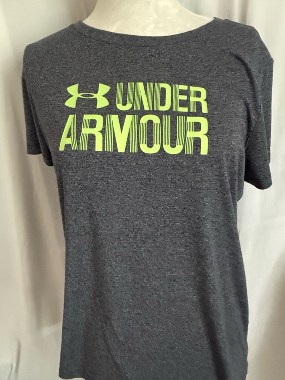 Under Armour HeatGear Graphic Tee Shirt Top Women's L Loose Fit T84 1298610